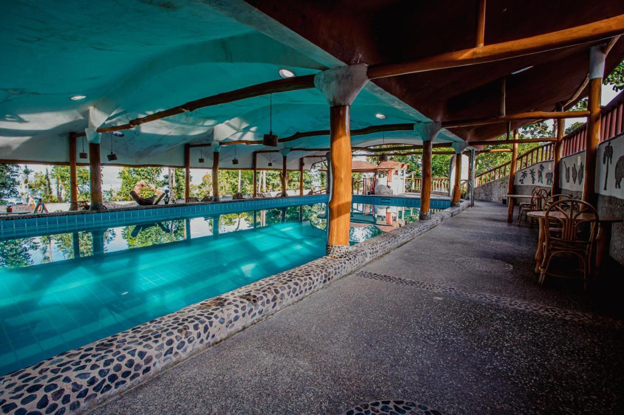 Atremaru Jungle Retreat Hotel Puerto Princesa Exterior photo