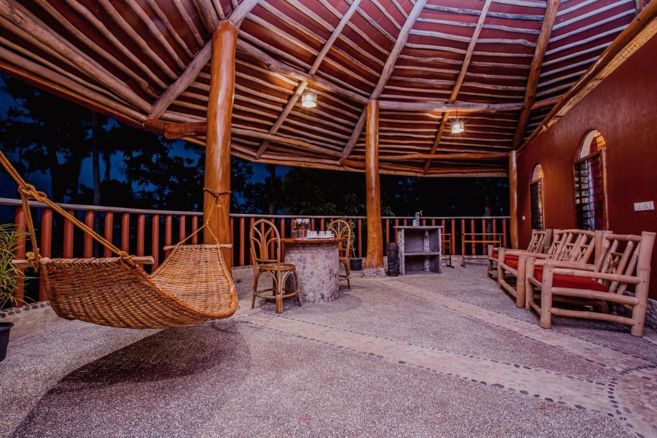 Atremaru Jungle Retreat Hotel Puerto Princesa Exterior photo
